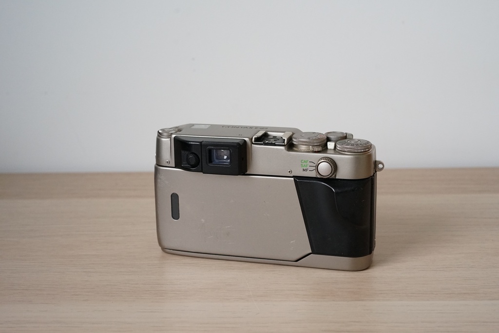 Contax G2 + 45mm f2 Planar + 90mm f2.8 Sonnar Revisé | AnalogRepair